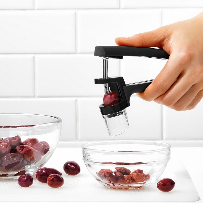 Good Grips Cherry & Olive Pitter - Thumbnail 5