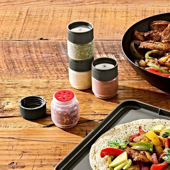 OXO Spice Shaker - Thumbnail 5