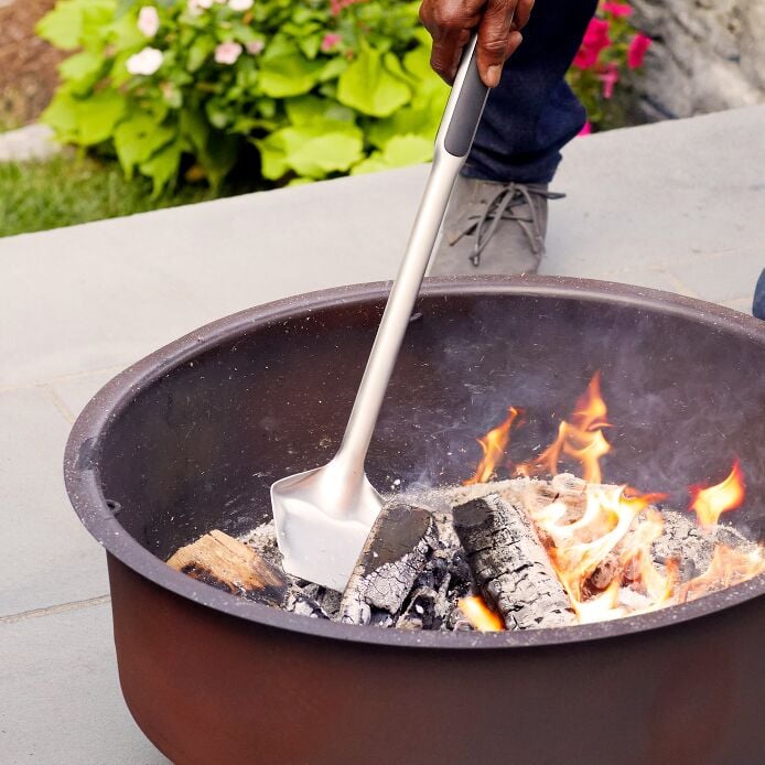 OXO Outdoor Coal Rake with Grate Lifter - Thumbnail 5