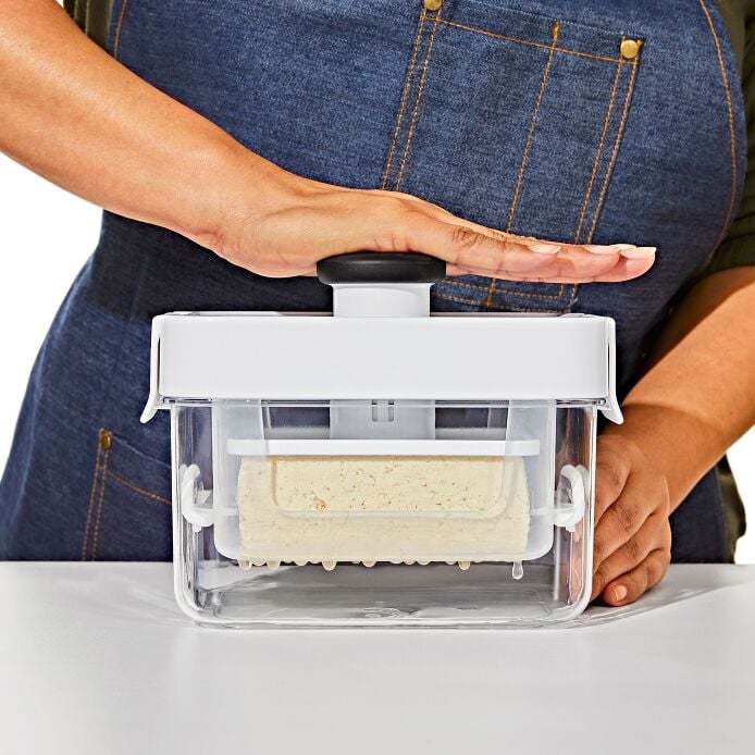 OXO Good Grips Tofu Press - Thumbnail 4