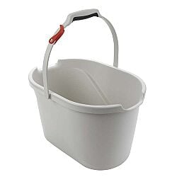 OXO Angled Measuring Bucket