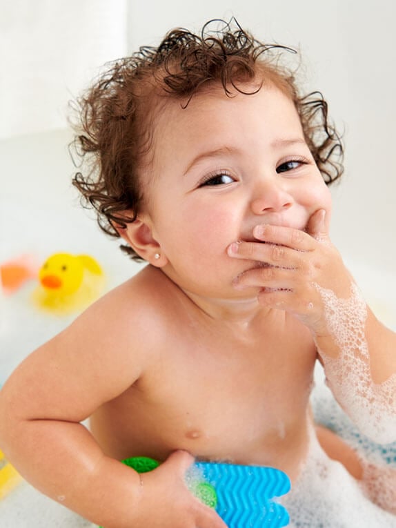5 Tips for a Tot Terrified of Bathtime